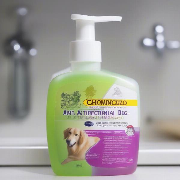 Anti-bacterial Anti-fungal Dog Shampoo Bottle