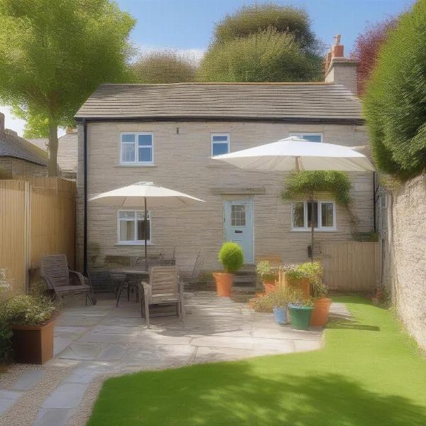 Dog-friendly cottage in Swanage with enclosed garden